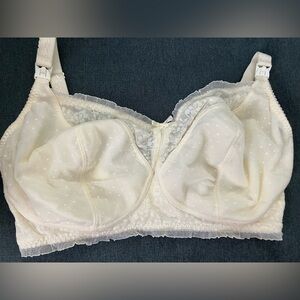 Bravado Lace-Trim Nursing Bra in Ivory/Cream